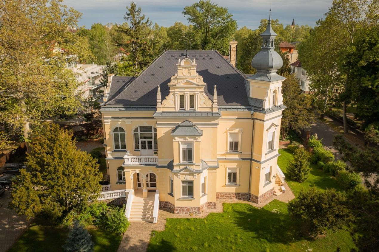 Avilla Thanhoffer Шиофок Экстерьер фото